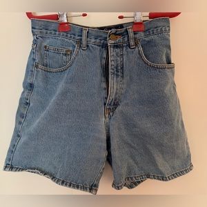 Size 8 Vintage 90s Eddie Bauer denim shorts
